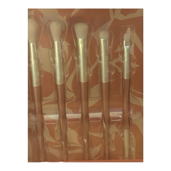 Sonia Kashuk Limited Edition Eye Brush Set – 5 Brushes - Picture 2 of 10